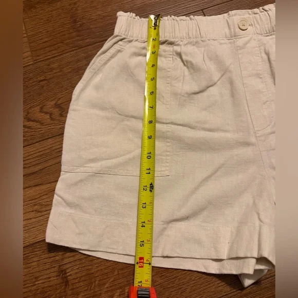 LOFT Cream Linen Blend High-Waist Elastic-Waist Shorts- Fits like XL - Picture 3 of 5